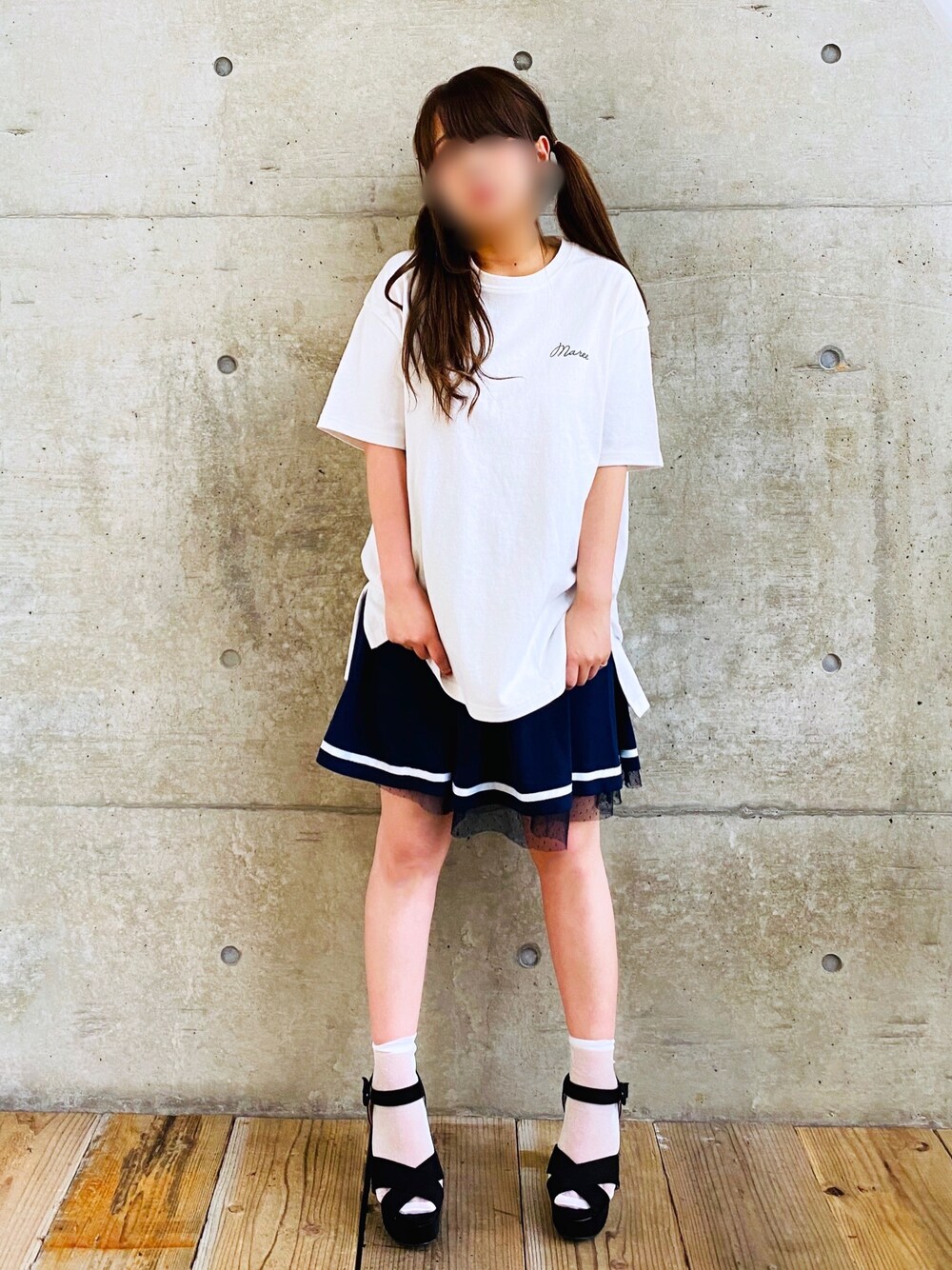 ãã¯ã€ãç³»ã®Tã·ã£ã/ã«ãããœãŒããã«ãŒç³»ã®ã¹ã«ãŒããã°ãªãŒã³ç³»ã®ãžã£ã±ãã/ã¢ãŠã¿ãŒãççšããã¬ãã£ãŒã¹ã®æ¥ã³ãŒãã£ããŒãã®1æç®ã®åç