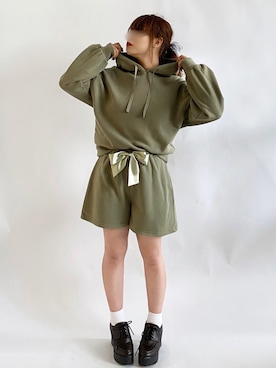 「アイテム（ルームウェア、グリーン系）」を使った、* 𝙠𝙧𝙣 *さん（レディース・148cm）の秋コーディネート