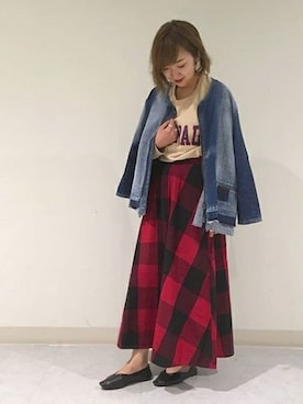 「cepo（セポ）のアイテム（ノーカラージャケット）」を使った、cepo公式さん（レディース・161cm）の秋コーディネート