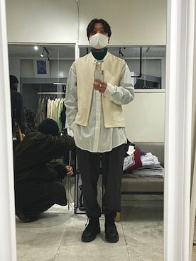 「URU（ウル）のアイテム（ベスト）」を使った、どいさん（メンズ・170cm）の春コーディネート