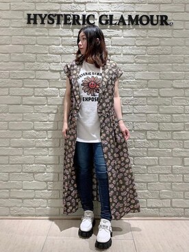 HYSTERIC GLAMOUR（ヒステリックグラマー）の「FLOWER POWER Tシャツ