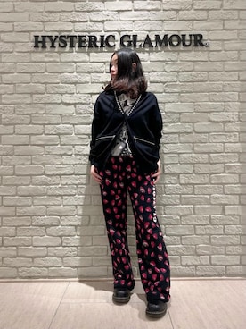 「ロックコーデ」｜「アイテム（スウェットパンツ）」を使った、SUZUKIさん（レディース・150cm）の冬コーディネート