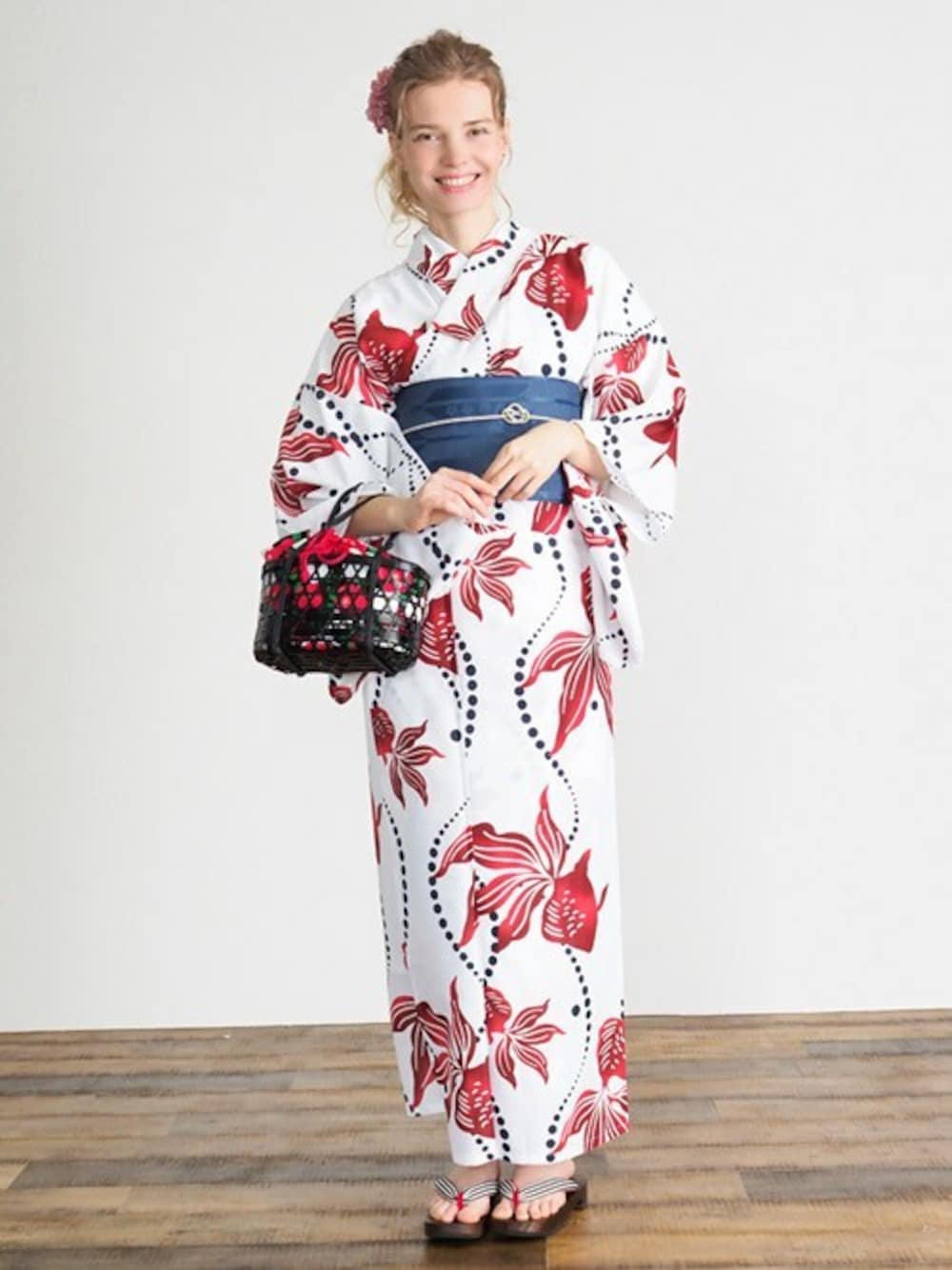 「ホワイト、summer、大人カジュアル、ヘアアレンジ、休日スタイル、浴衣、休日コーデ、夏コーデ、セパレート、夏祭り」｜「--の浴衣（浴衣、ホワイト系）」を使った、アンココン 〜 UNCOCON 〜さん（レディース・163cm）の夏コーディネートの1枚目の写真