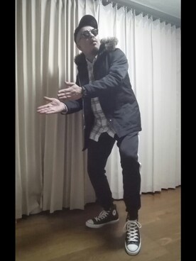 「CASIO」｜「アイテム（ミリタリージャケット）」を使った、s.さん（メンズ・183cm）の冬コーディネート