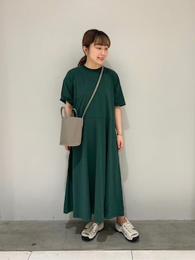 「アイテム（ワンピース/ドレス、グリーン系）」を使った、yamasakiさん（レディース・153cm）の春コーディネート