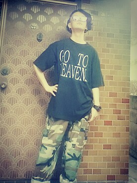 「古着の90s（Tシャツ/カットソー、ブラック系）」を使った、RIKUSONさん（メンズ・165cm）の夏コーディネート