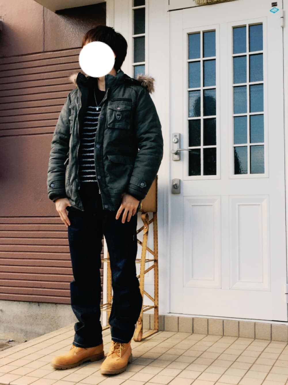 「冬、普段着、大人カジュアル、ジーンズ×ブーツ、去年コーデ」｜「TimberlandのTimberland(ティンバーランド) 6inch BASIC BOOT(6インチベーシックブーツ)（ブーツ、ブラック系）」を使った、ベビー★さん（メンズ・170cm）の冬コーディネートの1枚目の写真