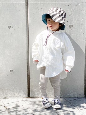 「the otogibanashi...supplyのアイテム（シャツ/ブラウス、ホワイト系）」を使った、sakuさん（キッズ・110cm）の春コーディネート