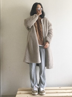 「スリット」｜「アイテム（ノーカラージャケット）」を使った、yukinoさん（レディース・164cm）の冬コーディネート