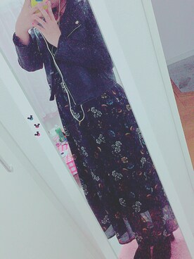 「雨」｜「アイテム（ライダースジャケット）」を使った、み    さ   ち  ᵕ̤ᴗᵕ̤さん（レディース・167cm）の春コーディネート