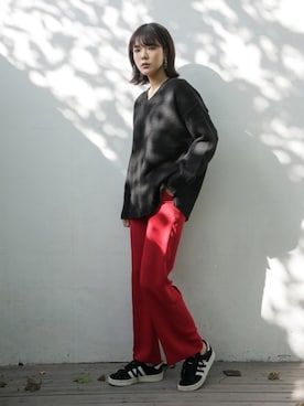 「レッド」｜「アイテム（スラックス）」を使った、UNE MANSIONさん（レディース・159cm）の秋コーディネート