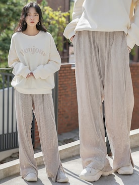 「ベルベットパンツ」｜UNE MANSIONさん（レディース・159cm）の秋コーディネート