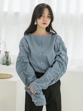 「シャーリング」｜UNE MANSIONさん（レディース・159cm）の春コーディネート