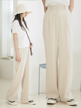 「アイテム（スラックス、ベージュ系）」を使った、UNE MANSIONさん（レディース・159cm）の夏コーディネート