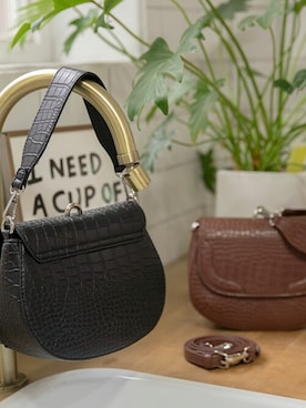 「韓国スタイル」｜UNE MANSIONさん（レディース・159cm）の冬コーディネート