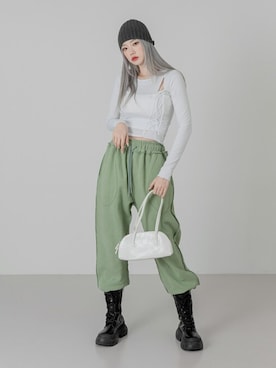 「FOLLOWIN（フォロウィン）のアイテム」を使った、UNE MANSIONさん（レディース・159cm）の冬コーディネート