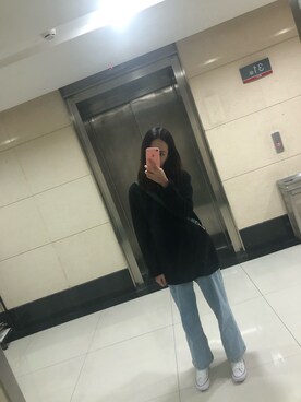 「H&M（エイチ・アンド・エム）のアイテム（ニット/セーター、ホワイト系）」を使った、咋咋さん（レディース・159cm）の秋コーディネート