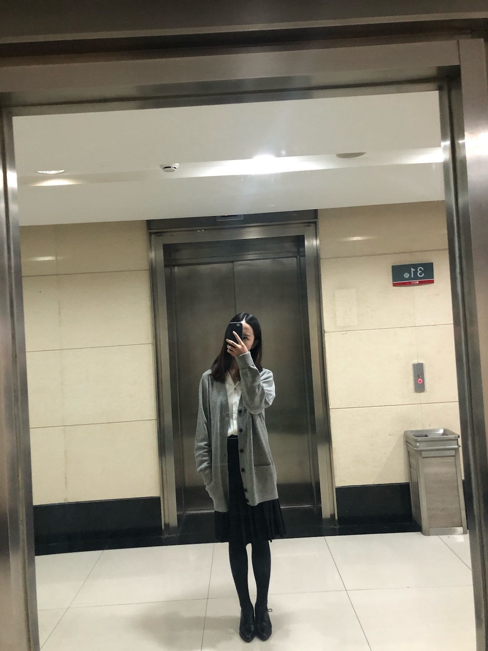 「UNIQLOのアイテム（アンサンブル、グレー系）」を使った、咋咋さん（レディース・159cm）の秋コーディネートの1枚目の写真