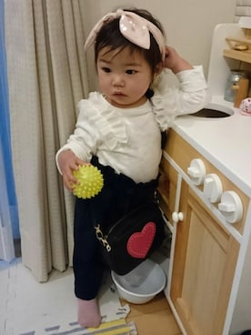 「肩フリル」｜「アイテム（その他）」を使った、aiyuiさん（キッズ・70cm）の冬コーディネート