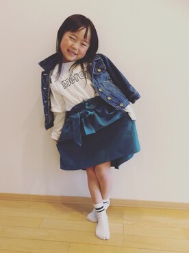「petit main」｜「アイテム（デニムジャケット）」を使った、aiyuiさん（キッズ・100cm）の春コーディネート