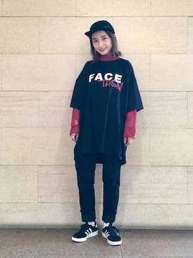 「black」｜「アイテム（キャップ）」を使った、IGARAMUさん（レディース・162cm）の秋コーディネート