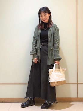 「アイテム（デニムスカート）」を使った、IGARAMUさん（レディース・162cm）の春コーディネート