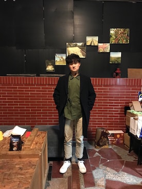 「plain-me（プレインミー）のアイテム（シャツ/ブラウス）」を使った、陳威佑さん（メンズ・175cm）の冬コーディネート