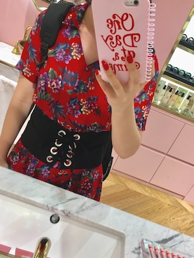 「韓国」｜「アイテム（PC・スマホグッズ/家電）」を使った、NAKATSUKASA_KIYOさん（レディース・163cm）の春コーディネート