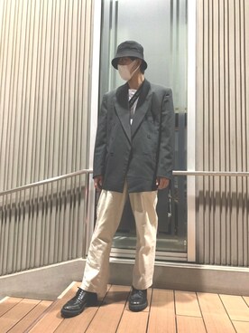 「Yves Saint Laurent（イヴサンローラン）のアイテム（テーラードジャケット）」を使った、takutoさん（メンズ・171cm）の秋コーディネート