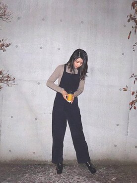 「ZARA（ザラ）のアイテム（サロペット/オーバーオール）」を使った、Linaさん（レディース・157cm）の冬コーディネート