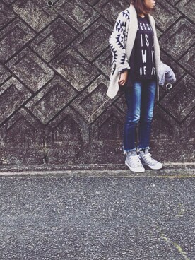 「Ungrid（アングリッド）のインディゴフレイドヘムストスリ（デニムパンツ）」を使った、acoさん（レディース・155cm）の冬コーディネート