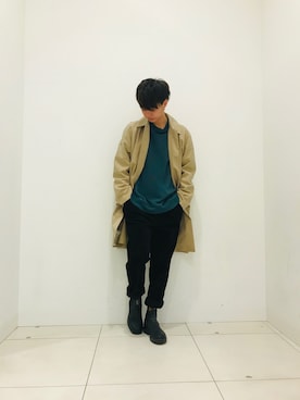 「SENSE OF PLACE by URBAN RESEAR」｜「アイテム（スウェット）」を使った、マルコさん（メンズ・175cm）の冬コーディネート