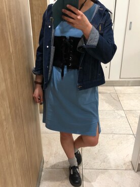 「GU（ジーユー）のアイテム（ワンピース、ブルー系）」を使った、マカロニさん（レディース・160cm）の春コーディネート