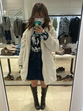 「AZUL by moussy（アズールバイマウジー）のショールカラーエコファーコート（その他アウター、ホワイト系）」を使った、マカロニさん（レディース・160cm）の冬コーディネート
