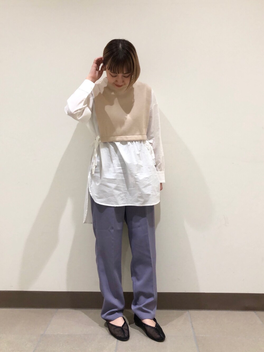 「poudoudou、オトナカジュアル、レイヤードスタイル、春色、低身長、パステルカラー、チュニック、今日のコーデ」｜「POU DOU DOUのセンタープレスイージーカラーパンツ（その他パンツ、ブルー系）」を使った、はがさん（レディース・157cm）の冬コーディネートの1枚目の写真