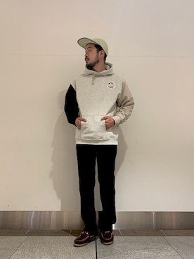 「アイテム（モカシン/デッキシューズ、ブラウン系）」を使った、JAMさん（メンズ・176cm）の冬コーディネート