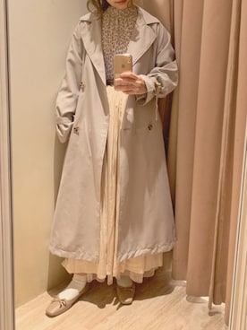 「グレージュ」｜「アイテム（トレンチコート）」を使った、ヤマグチさん（レディース・157cm）の春コーディネート