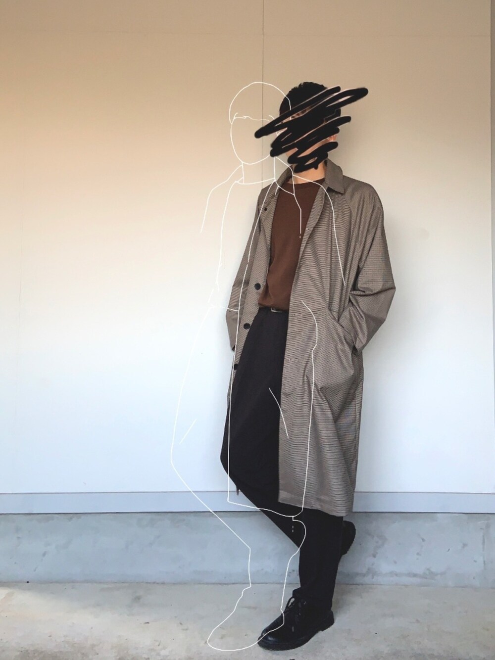 「シンプルコーデ、春コーデ、タックイン、ワイドパンツ、ワイドテーパードパンツ、革靴、もてコーデ、大学デビュー、チェク、デート」｜「CIAOPANICのアイテム（ステンカラーコート、ベージュ系）」を使った、HaReさん（メンズ・176cm）の春コーディネートの1枚目の写真