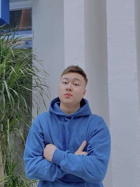 「MR.GENTLEMAN（ミスタージェントルマン）のアイテム（パーカー）」を使った、Herreraaa21さん（メンズ・176cm）の冬コーディネート