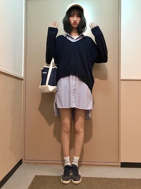「アイテム（レッグウェア、ブルー系）」を使った、フウカさん（レディース・174cm）の秋コーディネート