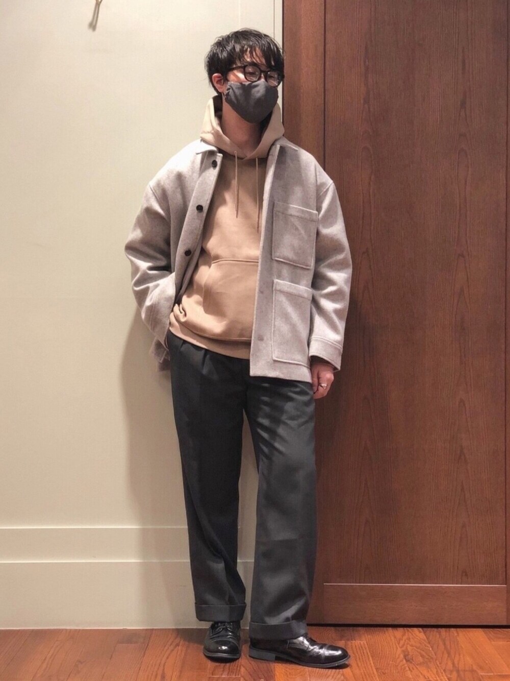 メルトンバルーンフィットカバーオールを使った人気ファッション