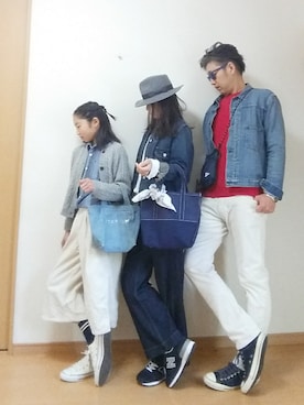 「アイテム（ボディバッグ/ウエストポーチ、ブルー系）」を使った、たかボンドiさん（メンズ・182cm）の春コーディネート