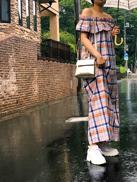 「白スニーカー」｜「アイテム（ワンピース/ドレス、ピンク系）」を使った、aさん（レディース・160cm）の夏コーディネート