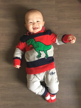「babygap」｜「アイテム（スラックス）」を使った、YJさん（キッズ・70cm）の冬コーディネート