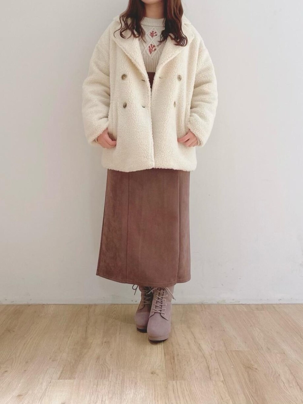 「デート、ガーリー、仙台、フェミニン、MAJESTIC LEGON、低身長、マジェスティックレゴン、モテ、エスパル仙台、カワイイ」｜「MAJESTIC LEGONのレースアップレディブーツ（ブーツ、グレー系）」を使った、マジェスティックレゴンエスパル仙台店スタッフさん（レディース・153cm）の冬コーディネートの1枚目の写真
