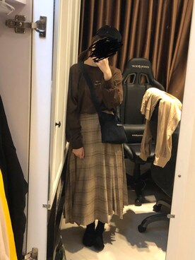 「SNIDEL（スナイデル）のアイテム（Skirt、ブラウン系）」を使った、Fayeさん（レディース）の秋コーディネート
