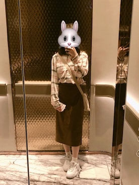 「GU（ジーユー）のアイテム（Skirt、ブラック系）」を使った、Fayeさん（レディース）の秋コーディネート