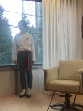 コハラ ヨシユキさんのコーディネート