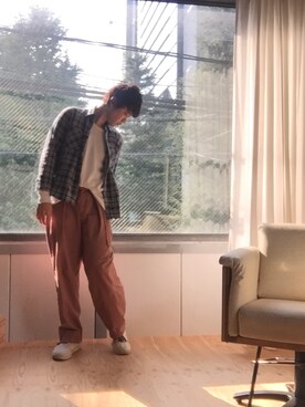コハラ ヨシユキさんのコーディネート