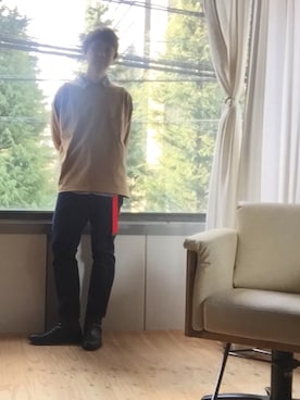 コハラ ヨシユキさんのコーディネート